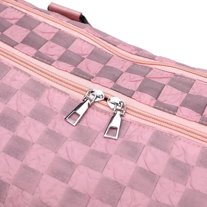 Checkered Pattern Large Capacity Gym Duffle Bag