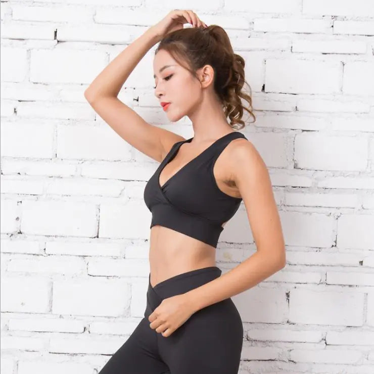Quick-Dry Women's Sports Bra and Yoga Top