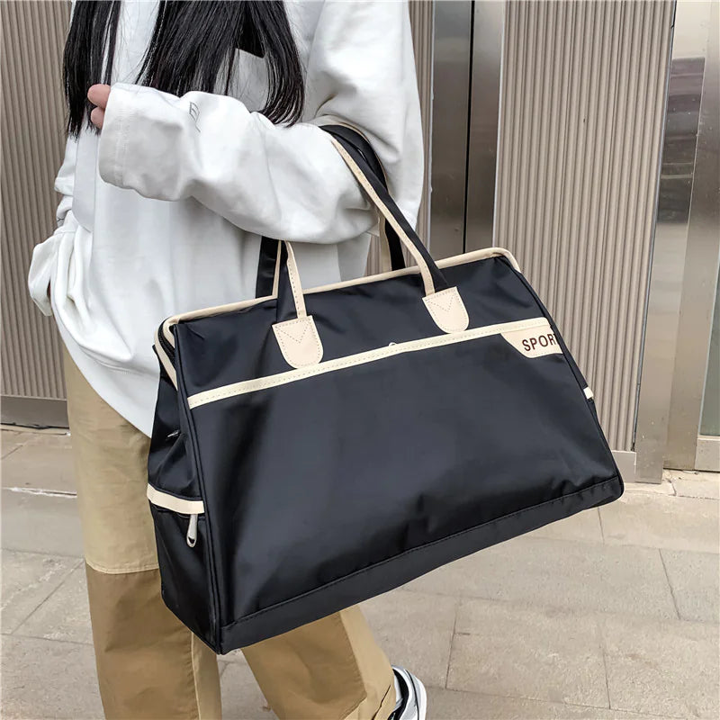 Fashionable Large Capacity Travel Bag for Men and Women
